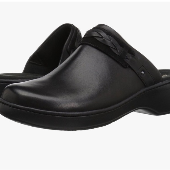 Clarks Shoes - Clarks Delano Abbey Leather Clogs SZ 8.5W Black